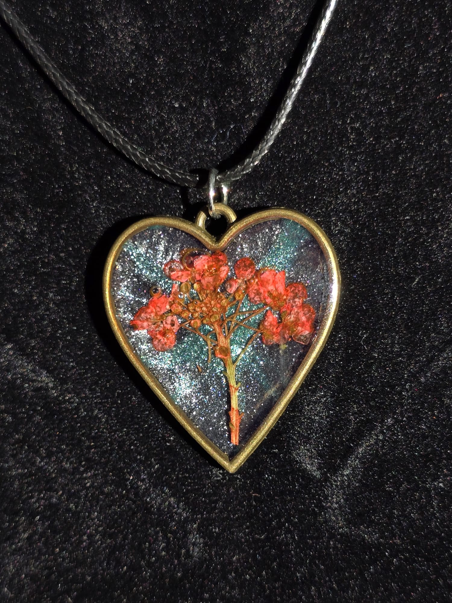Flor del Cosmos - Heart-shaped Botanical Pendant