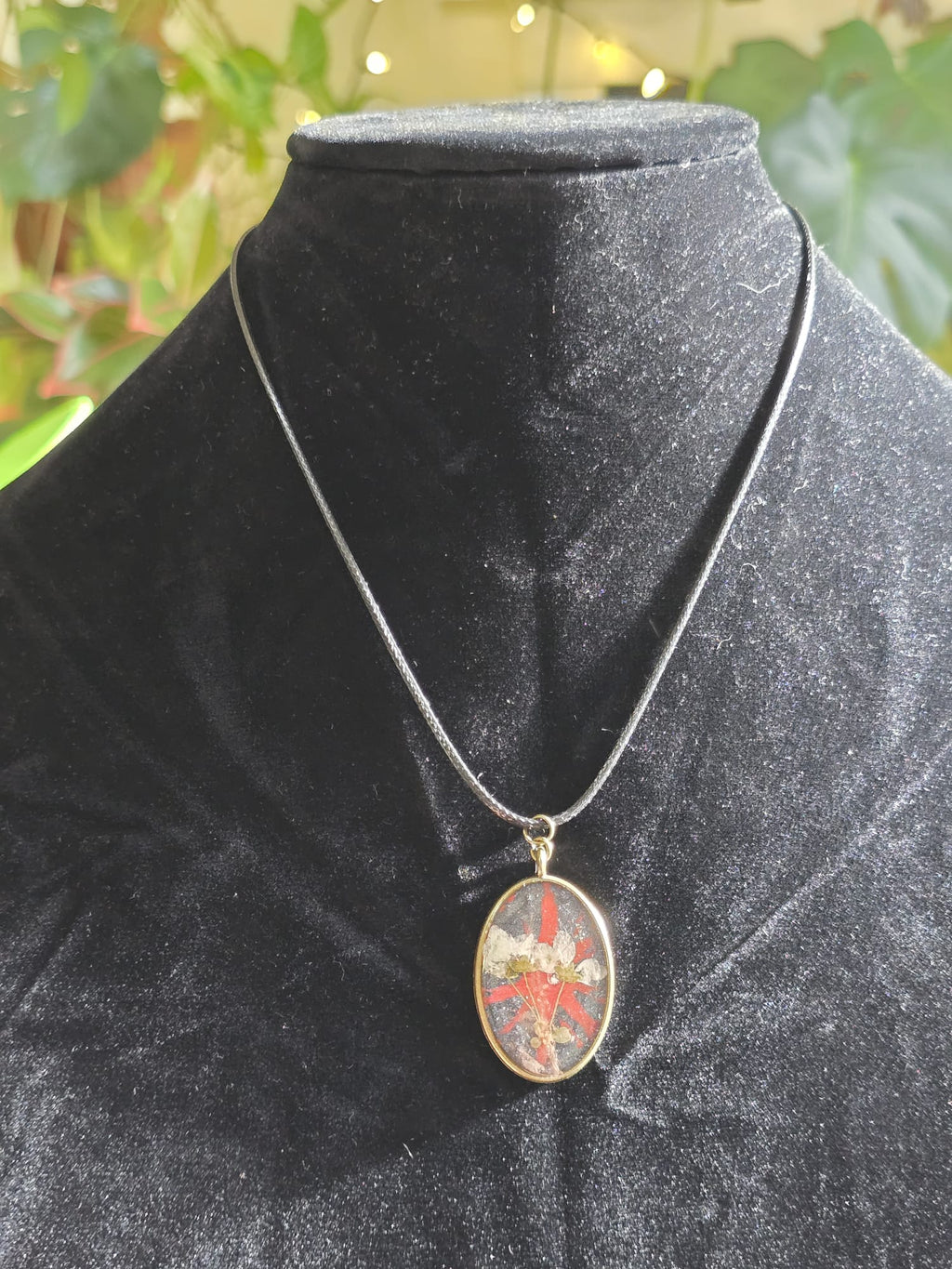 Flor del Cosmos - Botanical Pendant