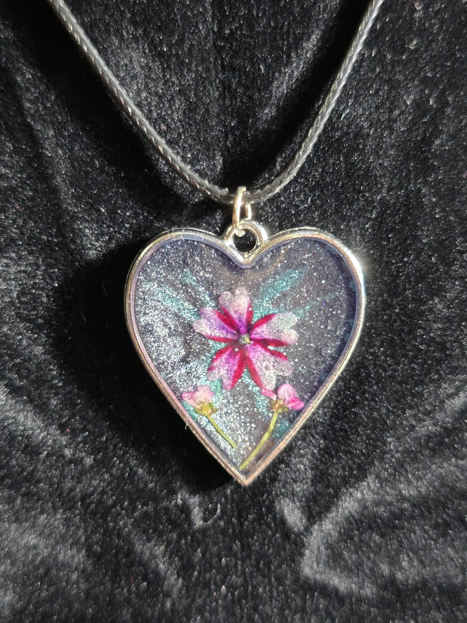 Flor del Cosmos - Heart-shaped Botanical Pendant